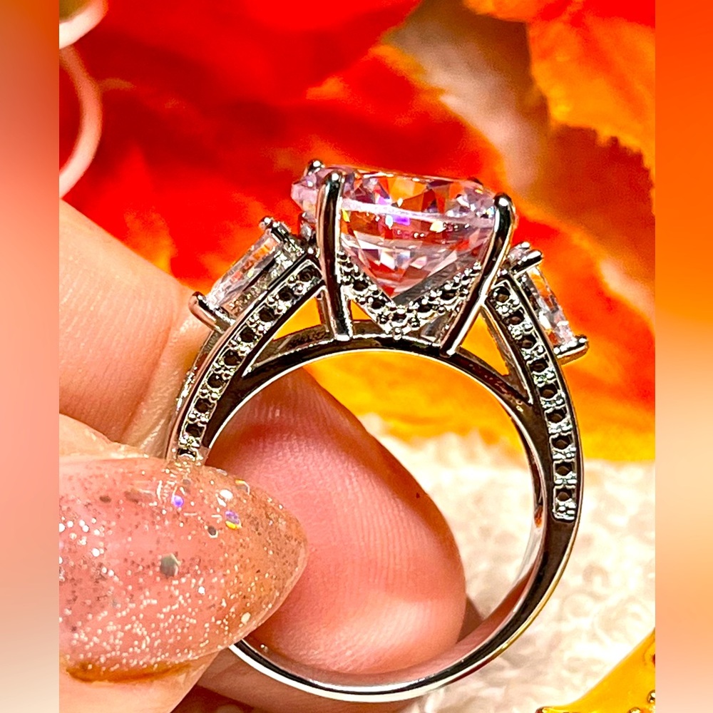 Size 10 dinner ring -925